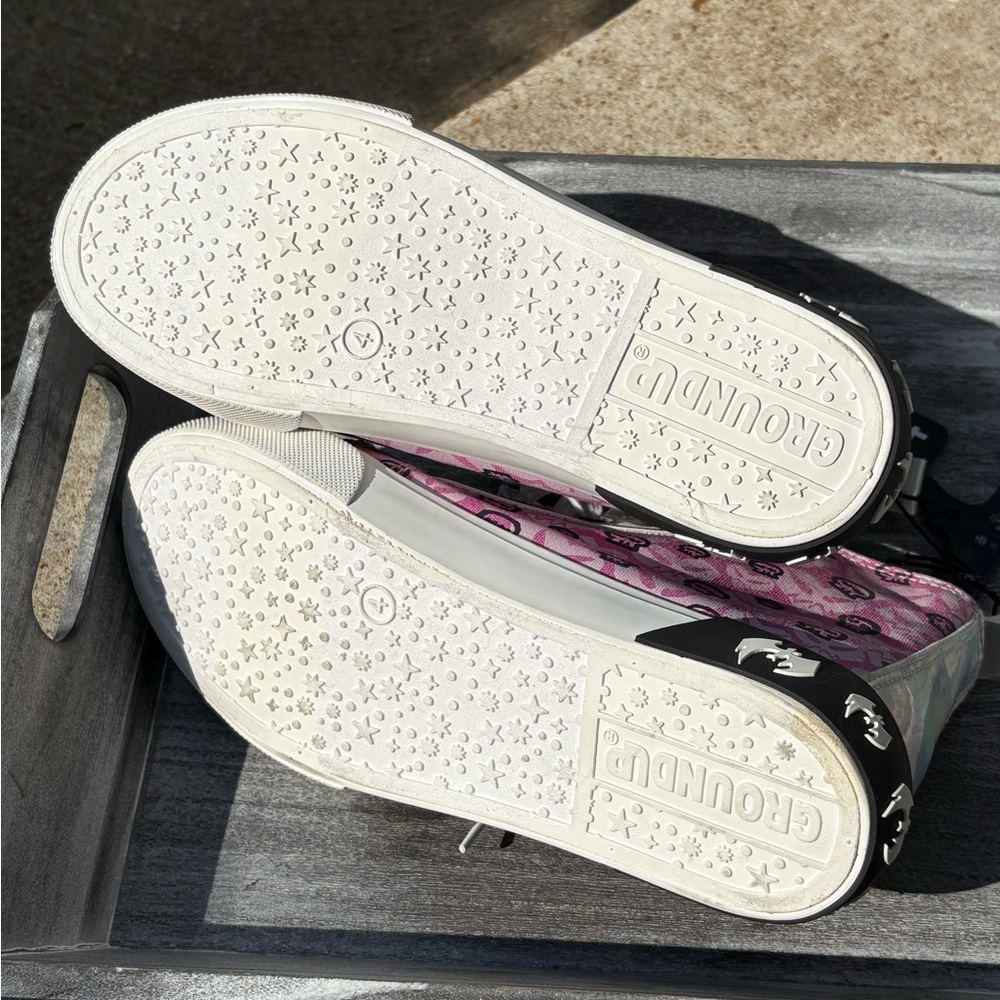 Disney Nightmare Before Christmas NWT Ground Up Girl’s High Top Sneakers Size 4 - Picture 10 of 10